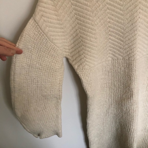 Stella McCartney Sweater. Made in Italy
